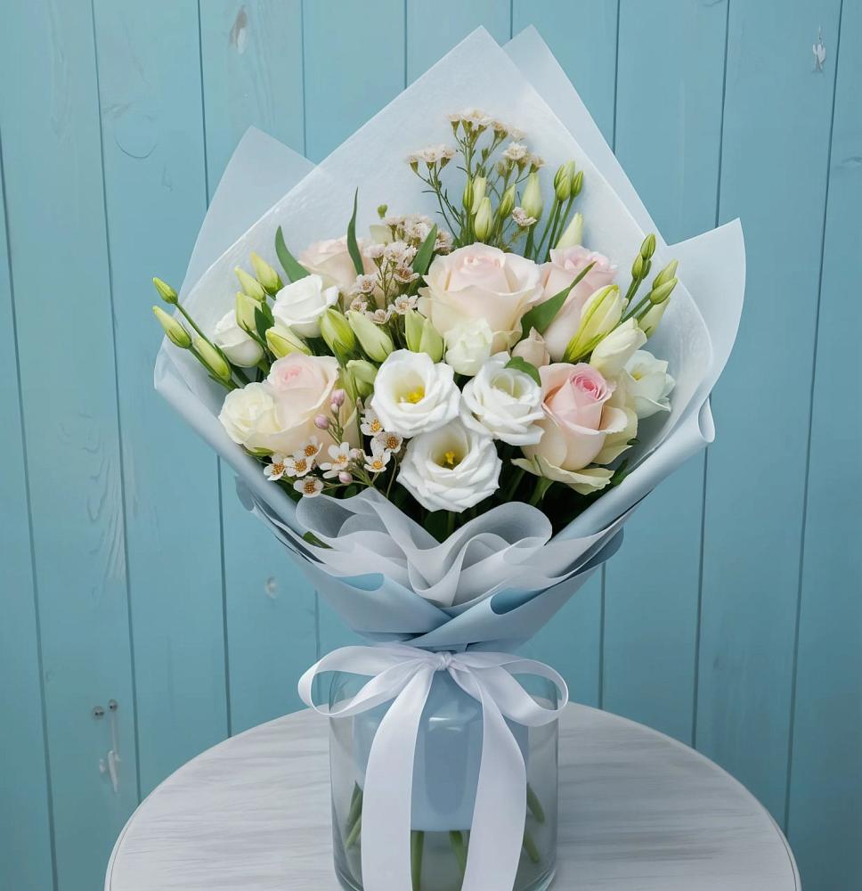 Букет цветов из: Розы и Лизиантусы в Высокая Гора Татарстан