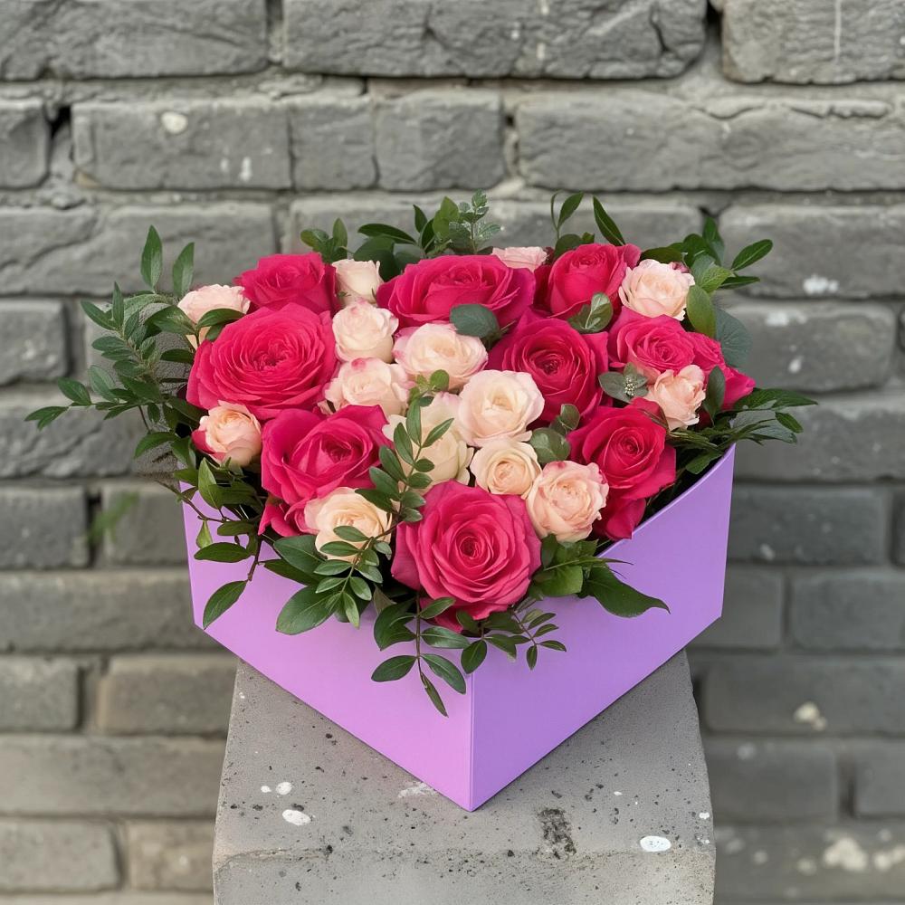 Цветочная композиция из Розы в коробке в Высокая Гора Татарстан