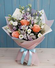 Букет цветов из:  Лизиантусы, Розы, Альстромерии и Гипсофила в Высокая Гора Татарстан