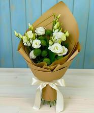 Букет цветов из:  Хризантемы и Лизиантусы в Высокая Гора Татарстан