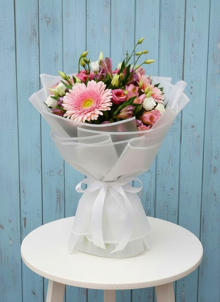 Букет цветов из: Герберы, Альстромерии и Лизиантусы в Высокая Гора Татарстан