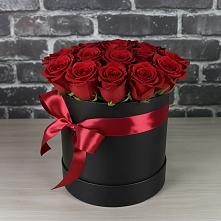 Цветочная композиция из Розы в шляпной коробке в Высокая Гора Татарстан