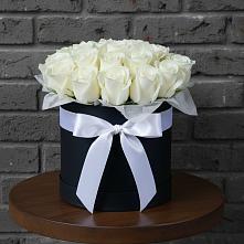 Цветочная композиция из Розы в шляпной коробке в Высокая Гора Татарстан